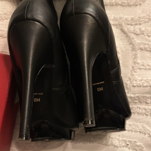 Charles Jourdan high heel leather boots - Picture 4 of 10